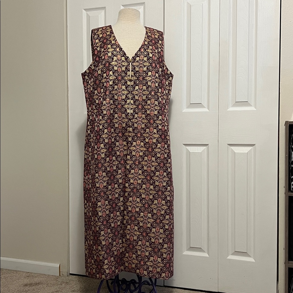 C. Wonder Sleeveless V-Neck Plum Brocade Lurex Long Lined Duster Vest Size L